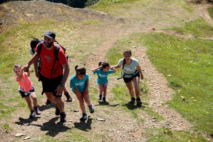 Dozenaka lagun igo dira esku 62 1620624415335