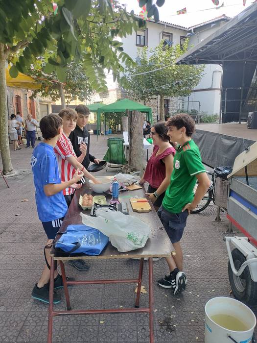 Bi eguneko festa egin dute A 45 1758574735914