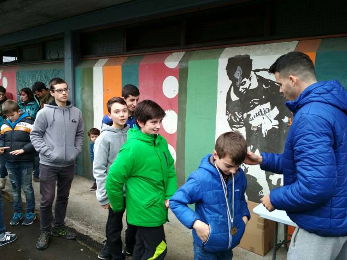 Bukatu da gabonetako tenis t 4 1514275432627