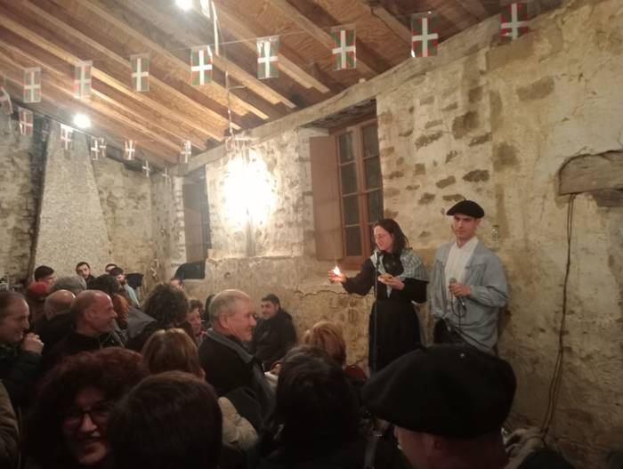 Ohitura eta jaiarekin egin d 19 1768813153815