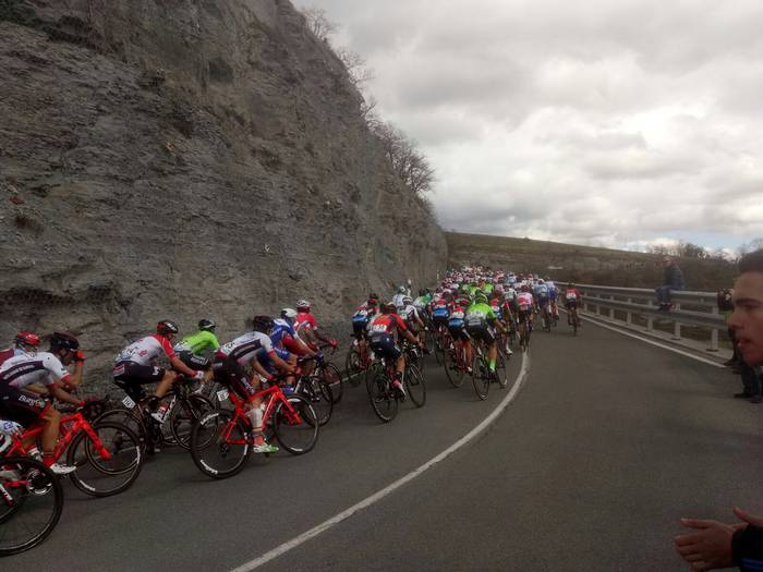 Euskal Herriko itzuliak esku 28 1522853513178