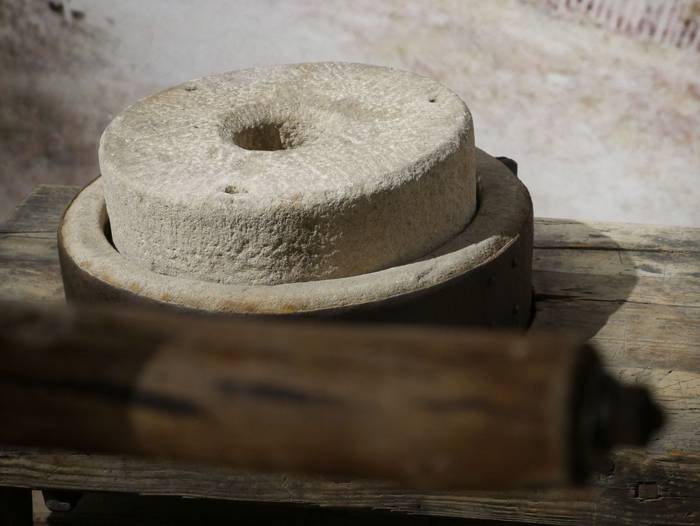 Eletik alera, Europako hizku 108 1759330671106