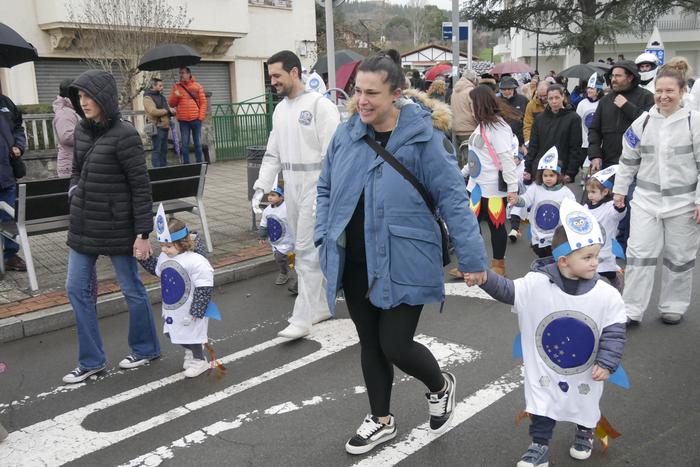 Mendiko Eskolako umeek espaz 11 1770991373146