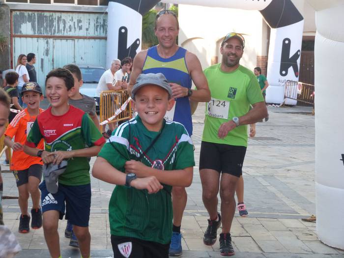 Haur zein helduek izan zuten 355 1538429933515