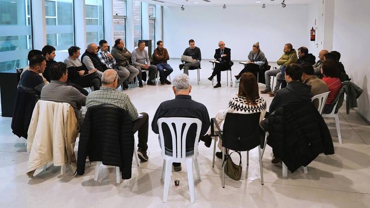 Ramiro Gonzalez lehen sektorearekin bildu da bizi duen unea ezagutzeko eta bere erronkak eta kezkak partekatzeko