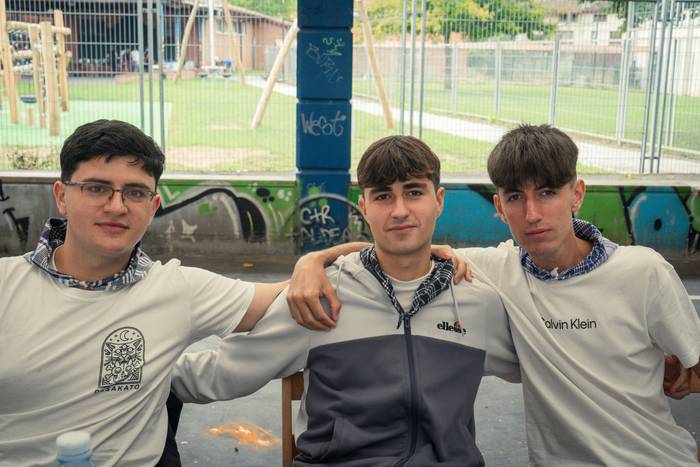 Ehunka lagun bildu dituzte j 126 1757018687401