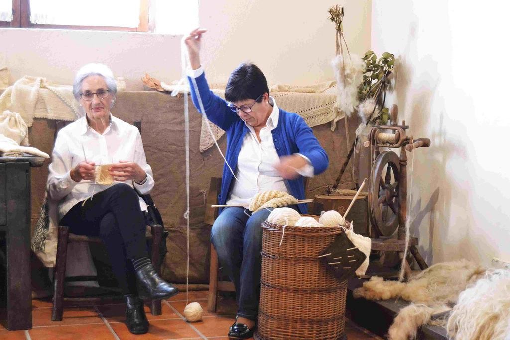 Plazak daude oraindik Artziniega Museoko ogibide antzeztuak ikusteko