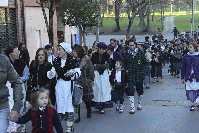 Olentzero eta maridomingi Ai 24 1514143525416