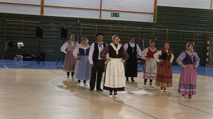 Itxarkundia taldeak Gabonetako erakustaldia egin du Laudion - 8