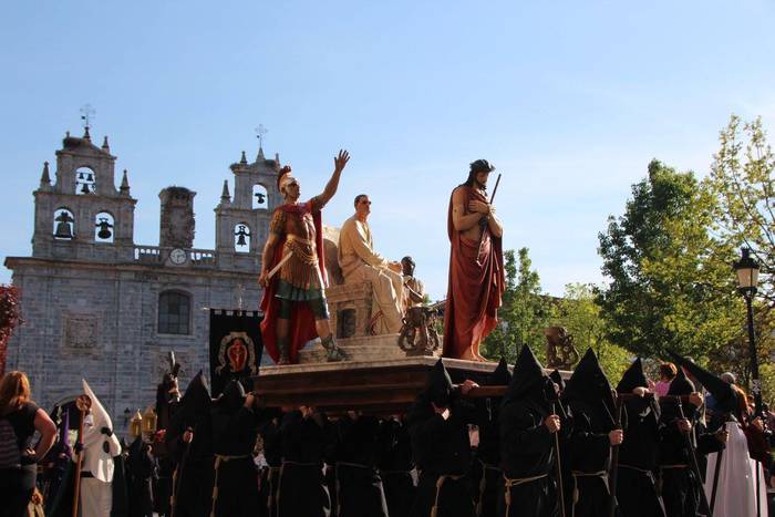 Hiru egunez luzatu dira ekit 4 1492357045589