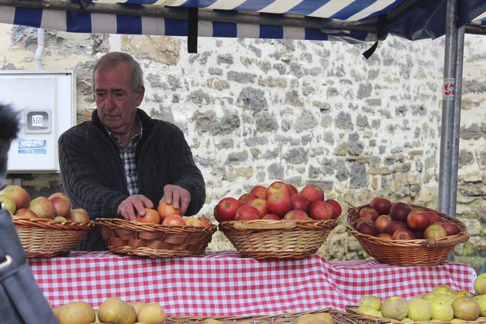 Ehunka ekoizlek eta bisitari 28 1516541894452