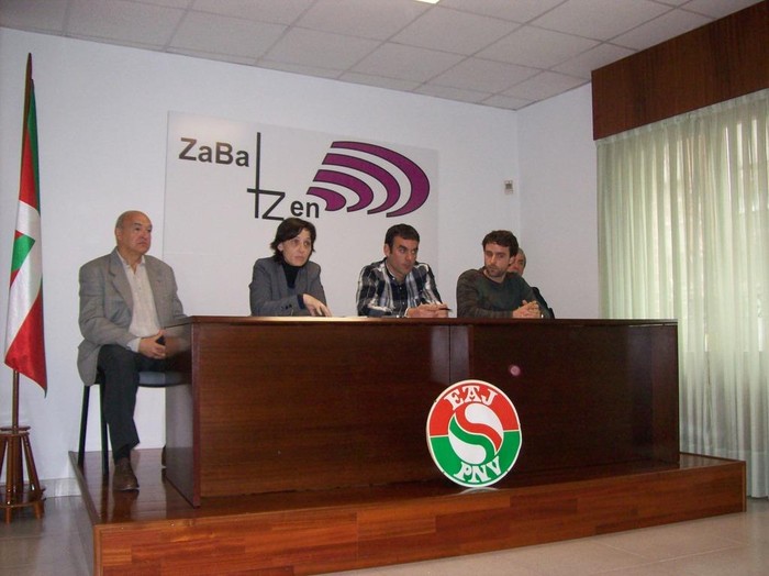 Amurrioko EAJ-k "zabaltzen" ekimena ezagutzera eman du