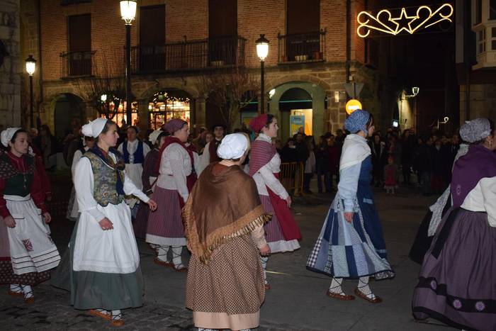 Erauntsi, Olentzero eta Mari 13 1514448231711