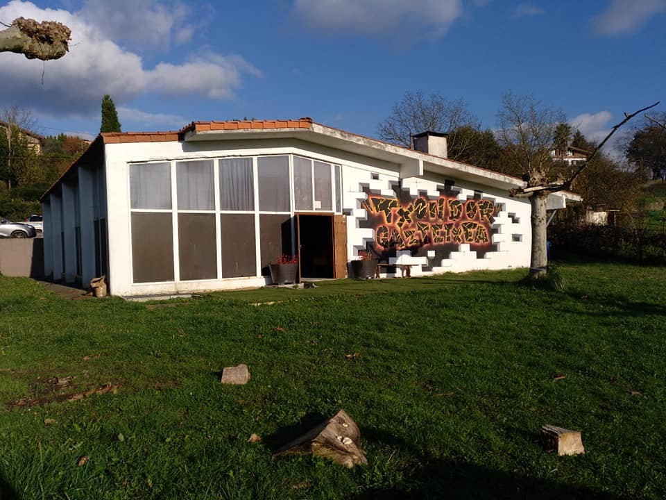 Gaztetxea itxi eta lan-poltsa kenduko dutenaren zurrumurruak gezurtatu ditu EAJ alderdiak