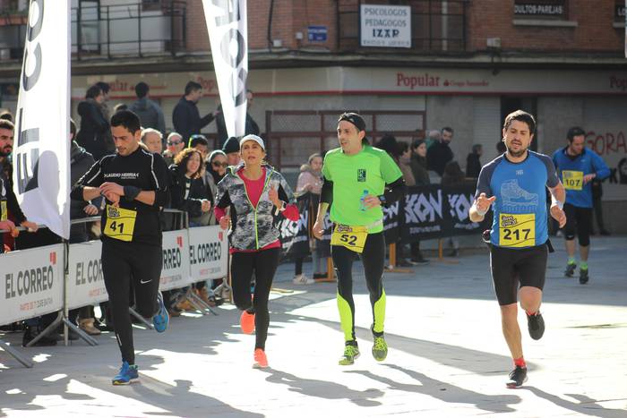 300 korrikalari baino gehiag 106 1517150620078