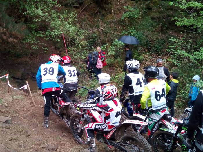 Hainbat motor gidari elkartu 14 1493565535485