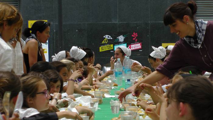 Dantza taldeak taldeak izan  44 1496046807929