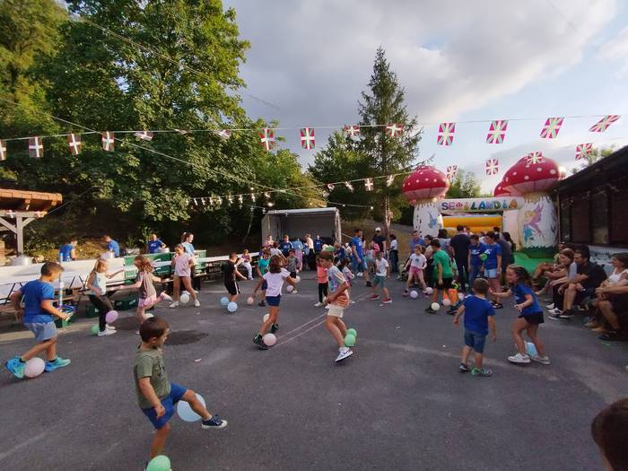 Giro herrikoian abiatu dituz 3 1754323437419