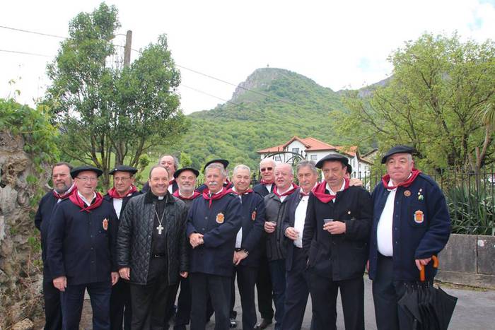 Bihotzaren erreketarekin ama 19 1526280372844