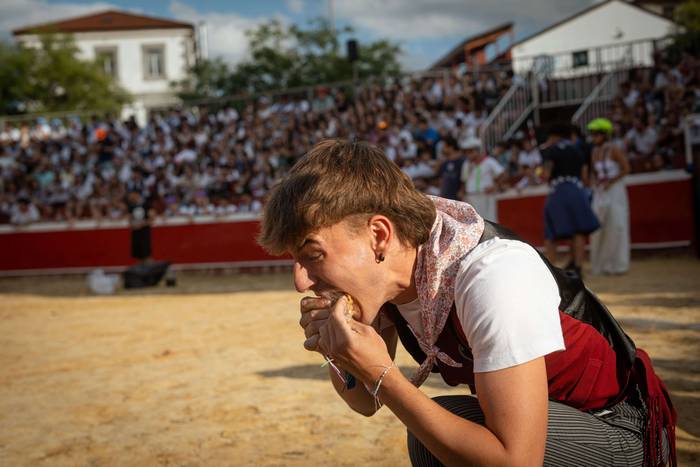 Zezen plaza lepo Muturreko H 61 1756414710185