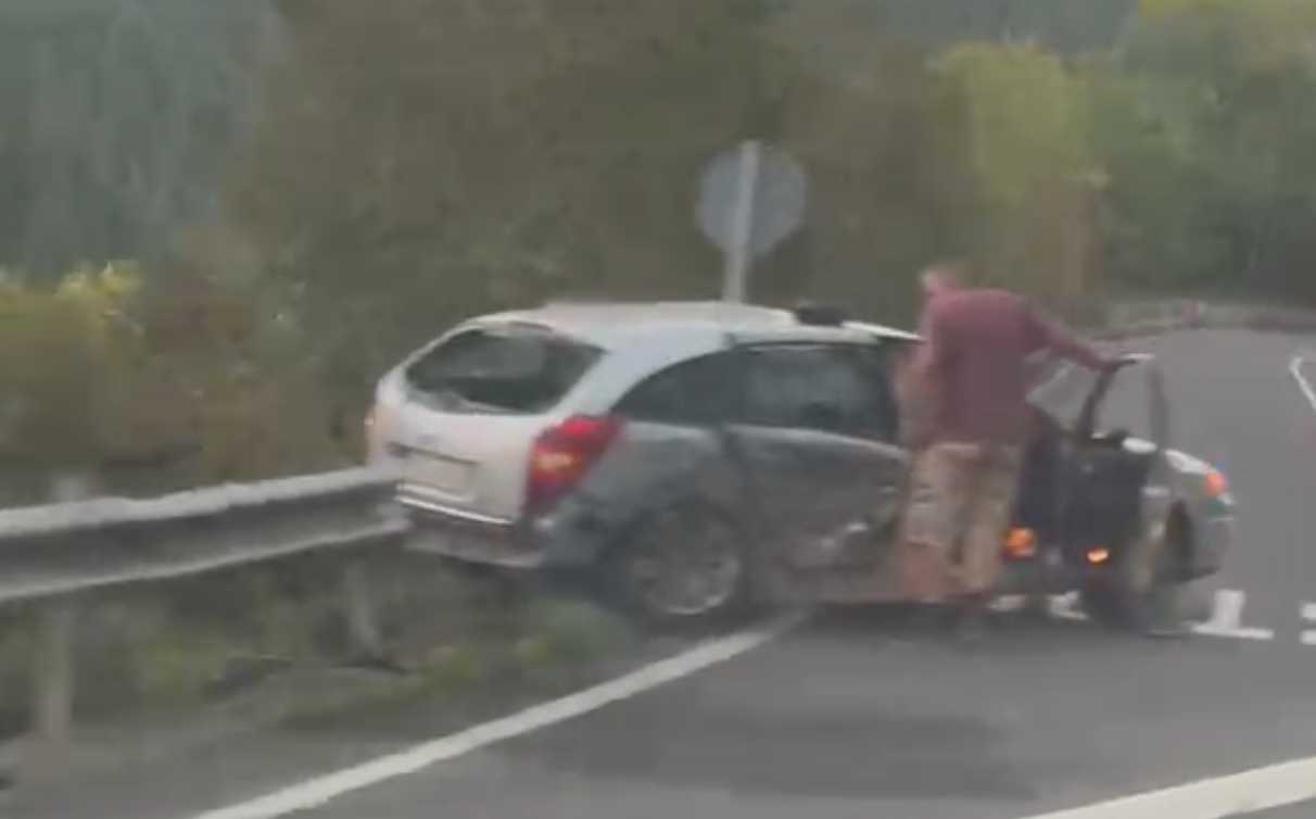 Zauriturik gabeko istripua BI-625 errepidean