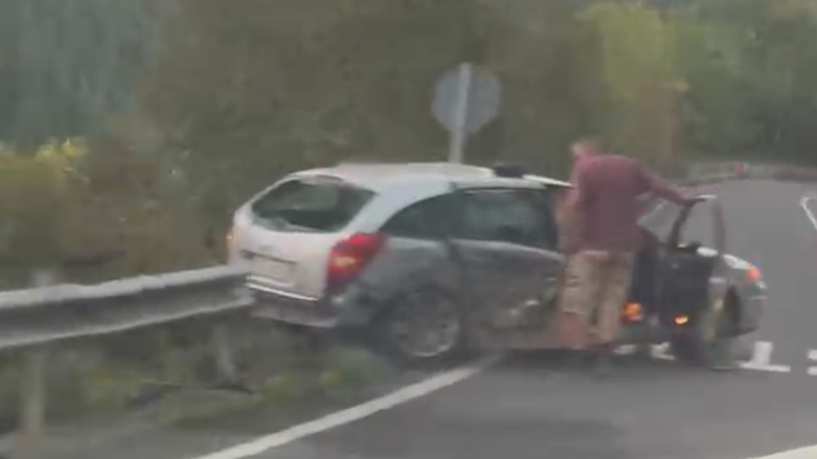 Zauriturik gabeko istripua BI-625 errepidean