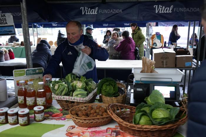 Olentzero eta Mari Domingi 1 7 1766581626689