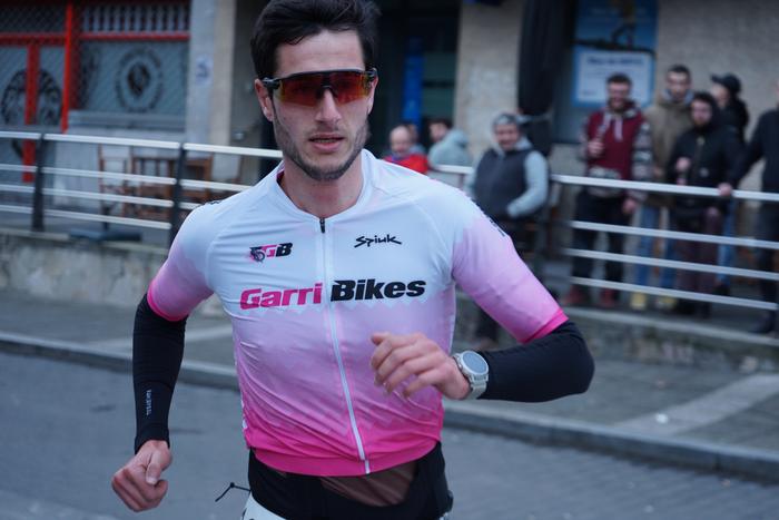 400 kirolarik parte hartu zu 54 1767282283027