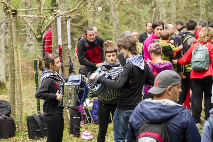 Jai giroa mendira igo dute O 49 1509352643644