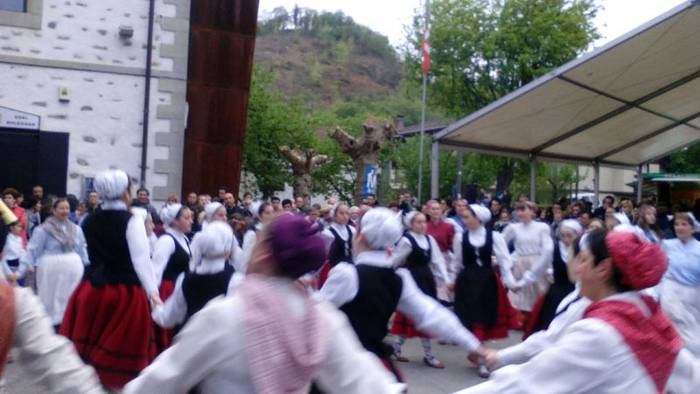 Dantza eta musika artean has 12 1524868778977