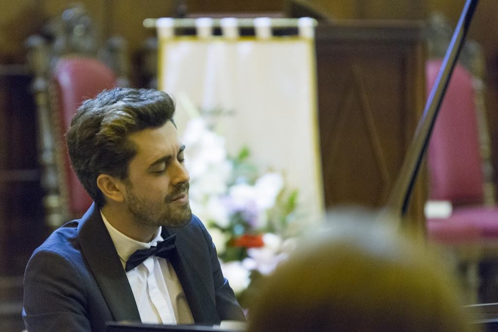 Antonio Oyarzabalek kontzertua eskainiko du Bilboko Arriaga Antzokian