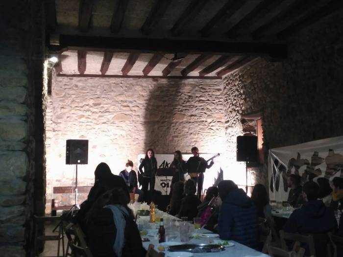 Suaren inguruan plazaratu di 8 1521387733751