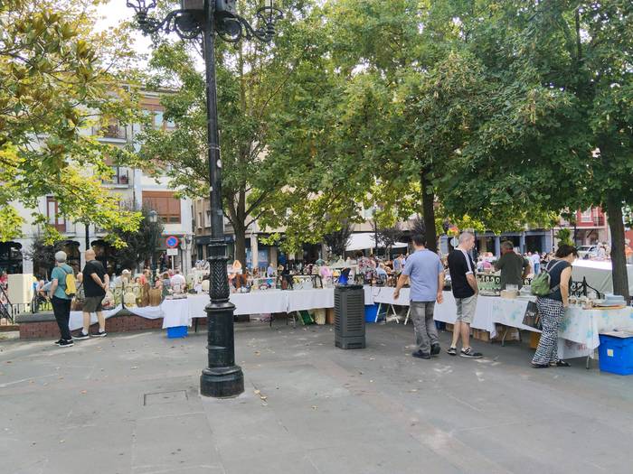 Antzinako objektuz eta bildu 3 1758390811238