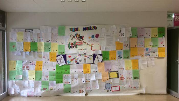 Euskararen Urrezko Makila bi 2 1487252121334