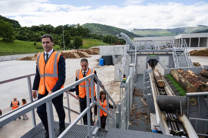 Ekoizpena hirukoiztu eta ehun enplegu sortzea aurreikusi dute Etorkik eta Lanak, Murgan instalazio berria irekita