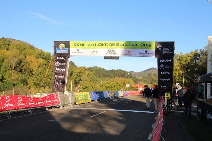 Jendetza erakarri zuen Laudi 39 1572180915489