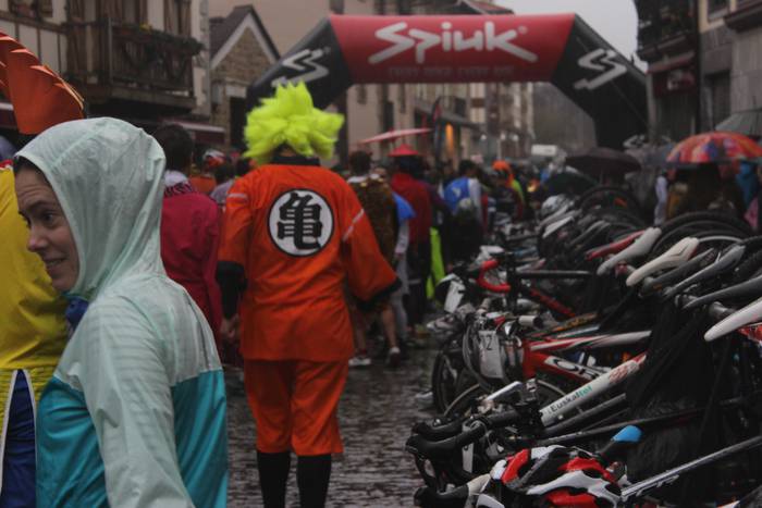 350 lagunetik gora batu dira 40 1514738192215