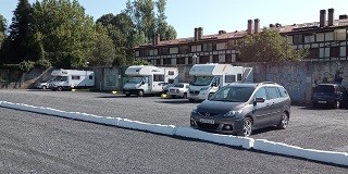Irekita dago Urduñako autokarabanentzako behin-behineko aparkalekua