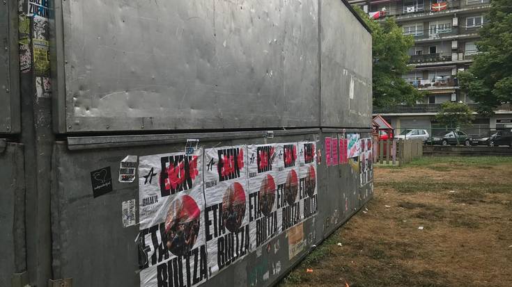 Ernaik ez du Coca-Colarik saldu Aretako txosnan, Israelen aurkako boikota sustatzeko
