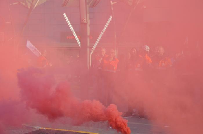 Tubos Reunidoseko langileek  14 1772101136146