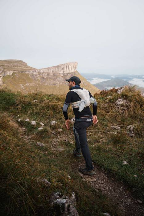 Gorobel Ibilaldiak ehuna men 38 1762257274168