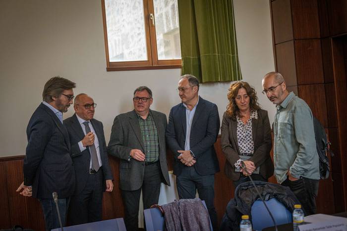 Protesta artean ekin du bide 24 1764159841318