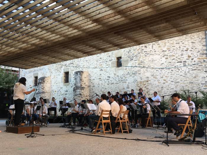 Haurrak eta edadetuak izan d 16 1502711934020