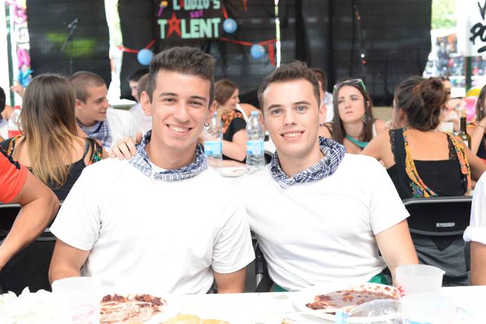 Aldai plaza txiki geratu da  61 1503894250526