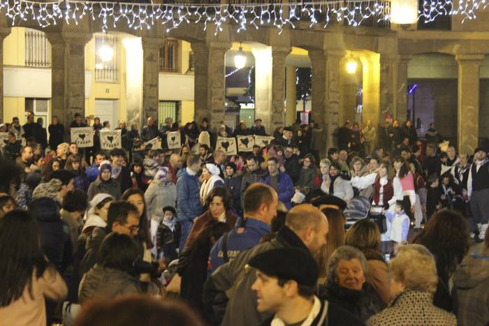 Olentzero eta maridomingi Ai 15 1514143455315