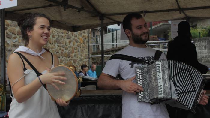 David Secok babestu du Okond 1 1499520113797