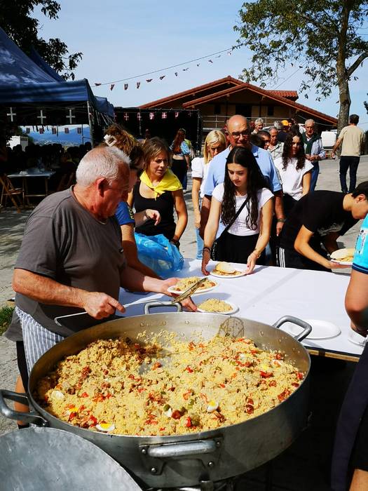 Asteburu bikaina igaro dute  4 1759091680582