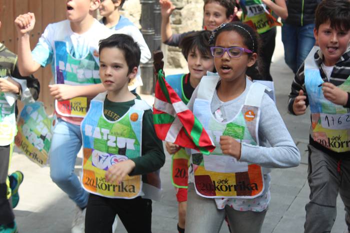ARGAZKI GALERIA: Euskarak, a 69 1491498051313