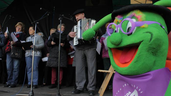 Parekidetasunaren eta euskar 79 1493368157111