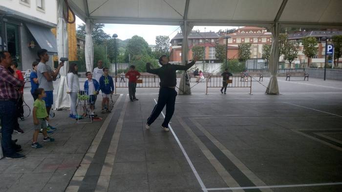 Jende ugarik hartu zuen part 15 1495522923319